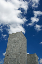 08-7437